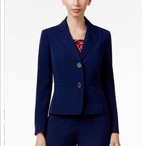 Kasper Blue blazer Size 4 Petite
